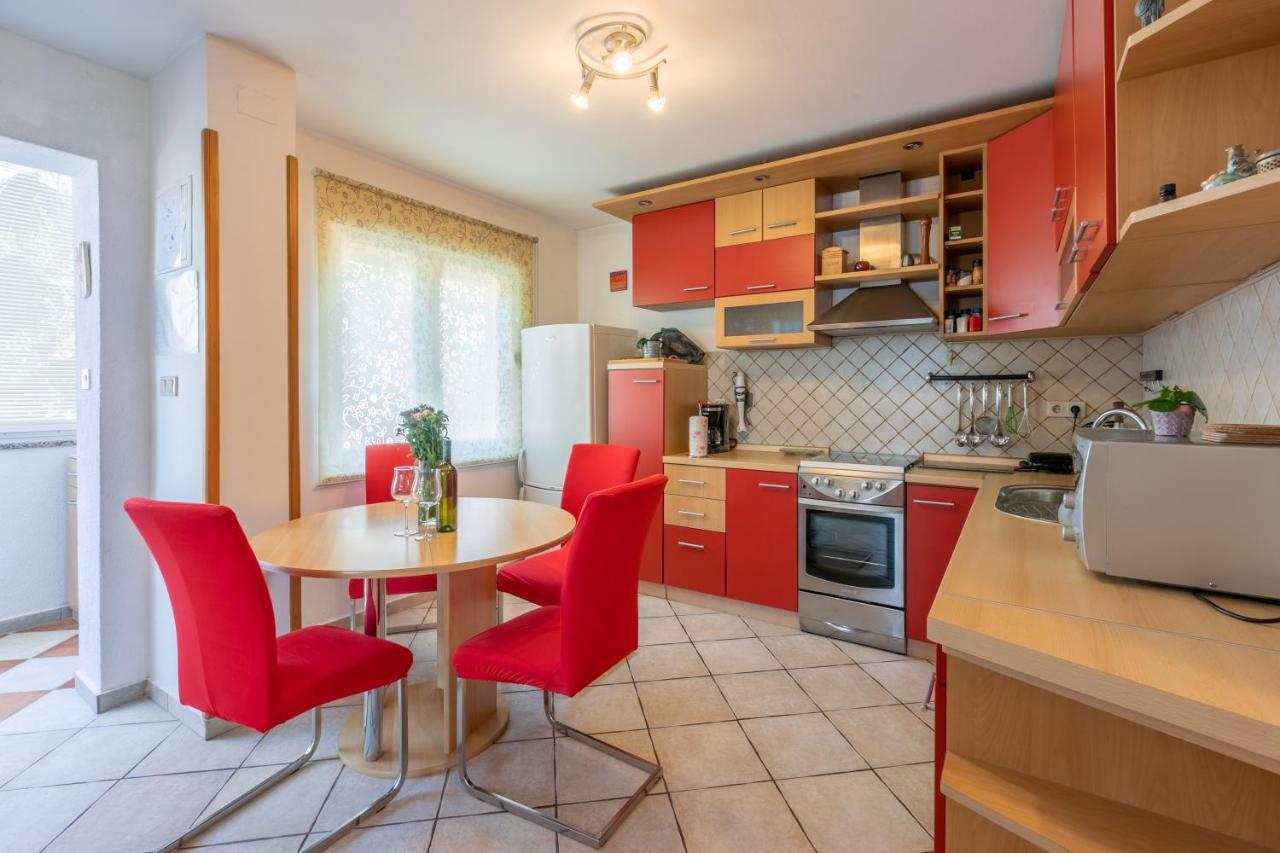 Apartments Kira Crikvenica Ngoại thất bức ảnh