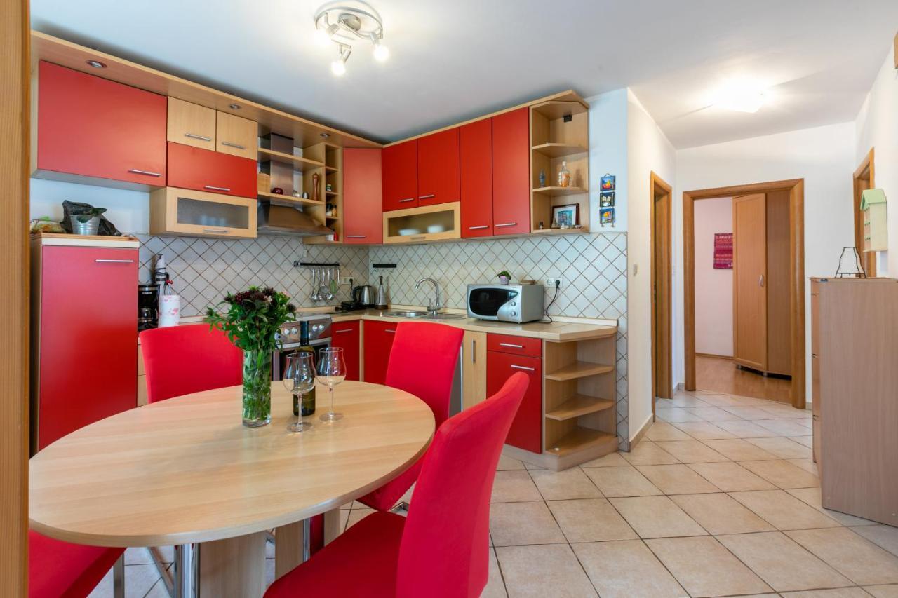 Apartments Kira Crikvenica Ngoại thất bức ảnh