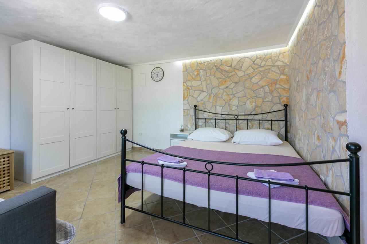 Apartments Kira Crikvenica Ngoại thất bức ảnh