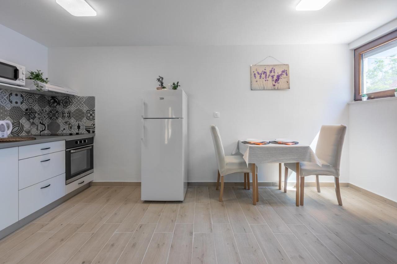Apartments Kira Crikvenica Ngoại thất bức ảnh