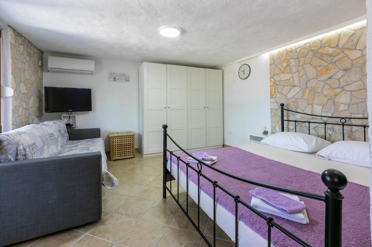 Apartments Kira Crikvenica Ngoại thất bức ảnh